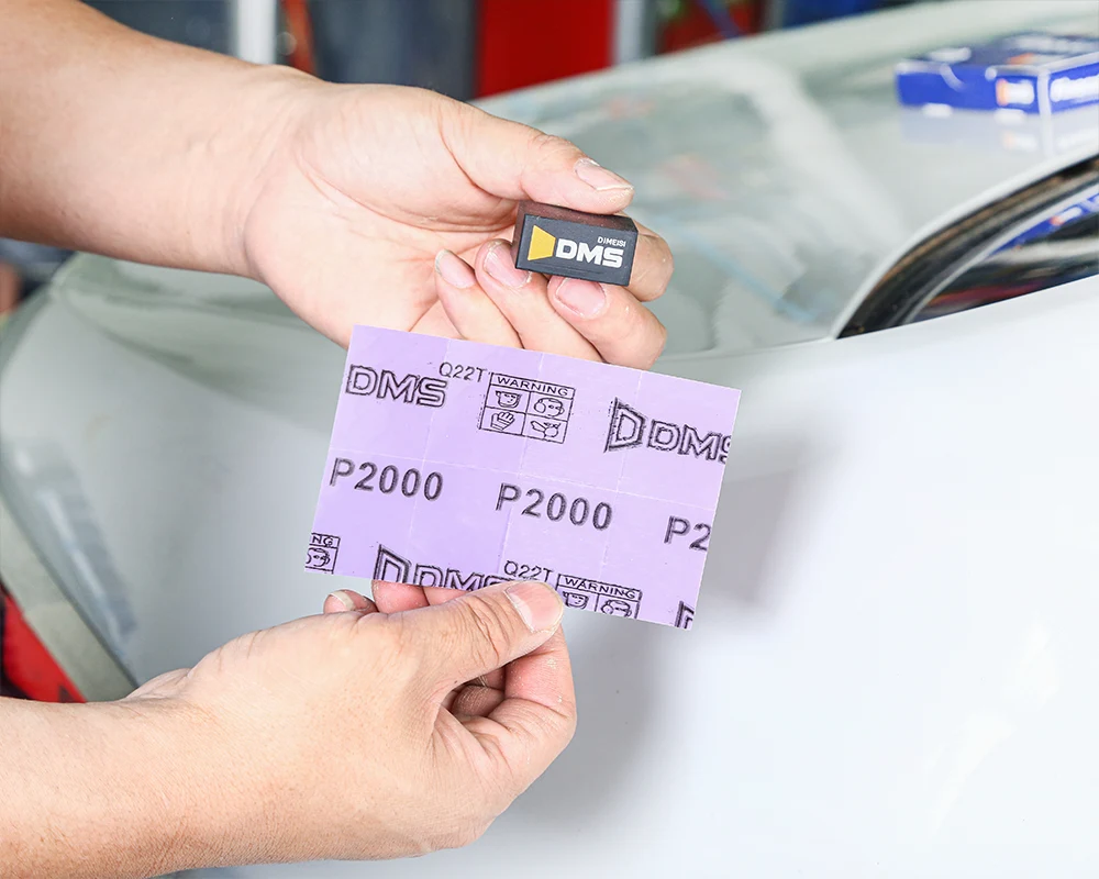 Ce dimensiune de granulație ar trebui să alegeți pentru șlefuirea vopselei auto? Un ghid pentru utilizarea șmirghelului P80–P2000